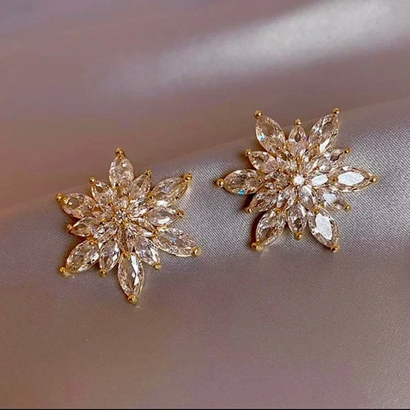 925 sterling, silver luxury, high-end crystal rhinestone tiered floral earrings - Picture 4 of 5